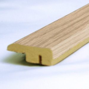 FC33 White Varnished Oak Laminate Flooring End Profile