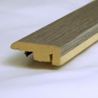 FC54 Avenue Oak Laminate End Profile